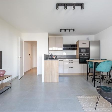 Dans Le Pre By Plaza Apartment Chessy  Exterior photo